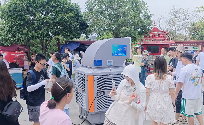 天游ty8风的移动冷风机坐标在湖北武汉黄鹤楼，为游客通风降温消暑案例